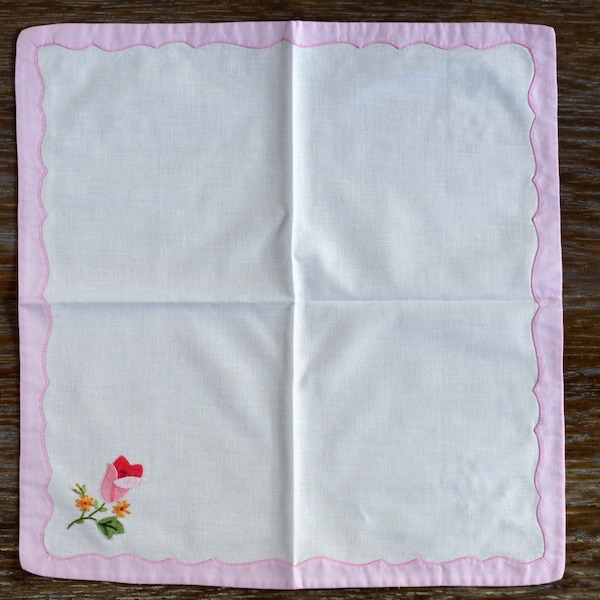 Vintage Applique Table Placemat Pink Floral Rosebud, Orange Daisies, Green Leaf, Pink Scalloped Border on White Cotton, Fine Table Linen