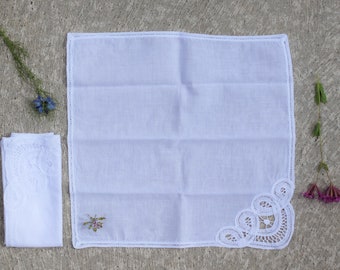 Pair of Battenberg Lace Handkerchiefs Vintage Fine Linen Tape-Lace Bridal Battenburg Hanky Ladies French Wedding Pocket Square Hankie Set