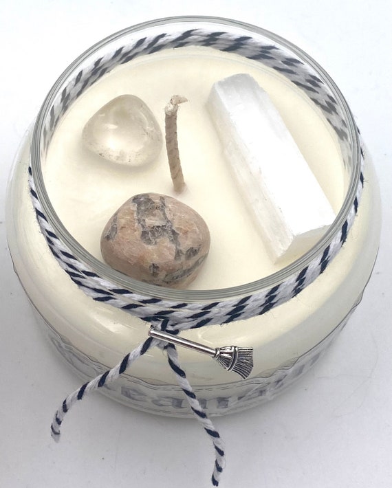 Cleansing candle- Eucalyptus, rosemary, and sage scented with selenite, clear quartz, and kiwi jasper crystals