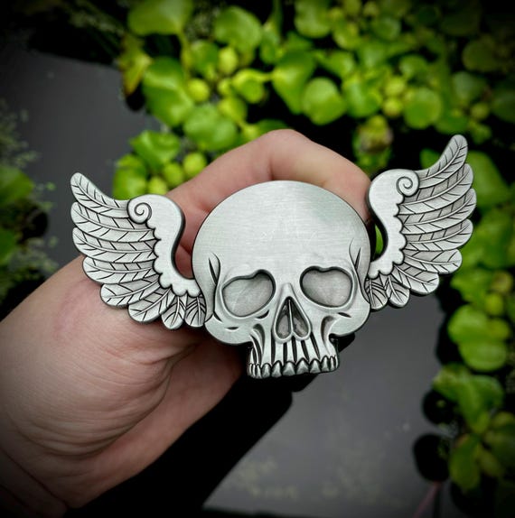 Memento Mori Skull & Wings Belt Buckle – Gothic cemetary Tombstone Design