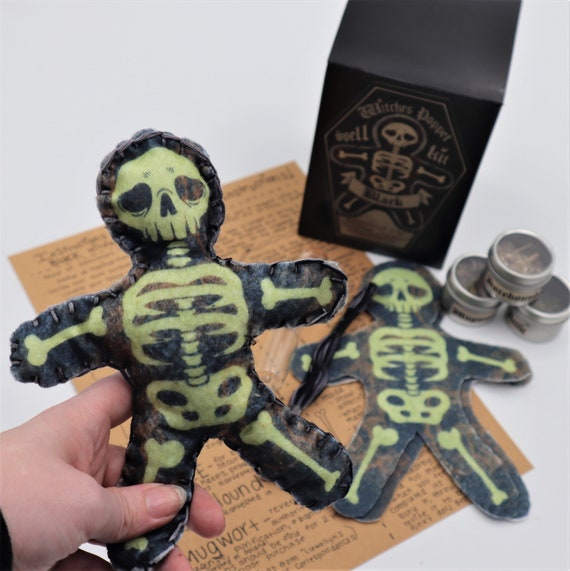 Protection, hex reversal, curses! Witches poppet spell kit! Black