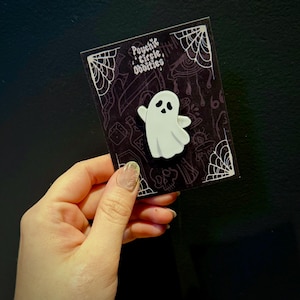 Ghost Enamel Pin with Swiveling Arms – Hard Enamel UV Printed Pin | Spooky Cute Halloween spirit