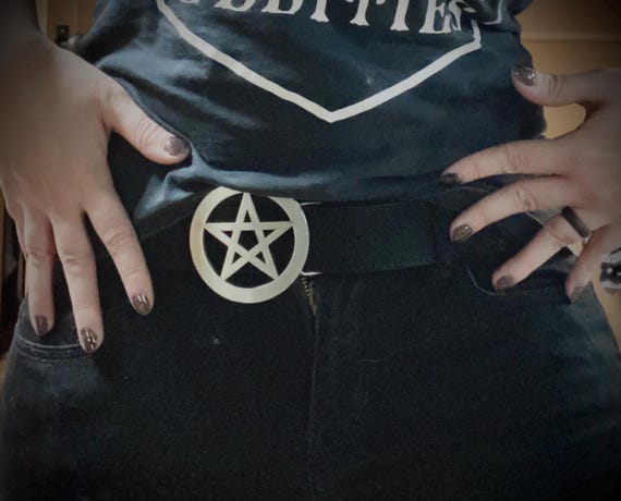 Witches protecting pentacle Belt Buckle- gothic accessories and makes a great gift!