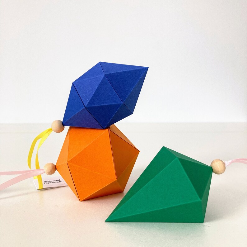 Geometric paper ornaments / set of 3 blue, orange, green