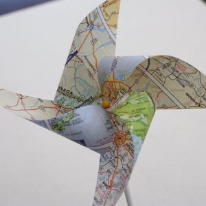 Set of map pinwheels image 7