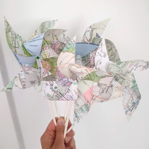 Set of map pinwheels image 4