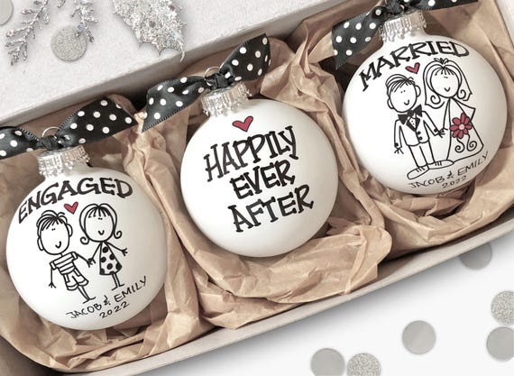 Personalized Engagement Gift, Engaged Married Ornament Gift Set for Couple, Bridal Shower Gift, Wedding Keepsake, Custom Bride Groom Gift