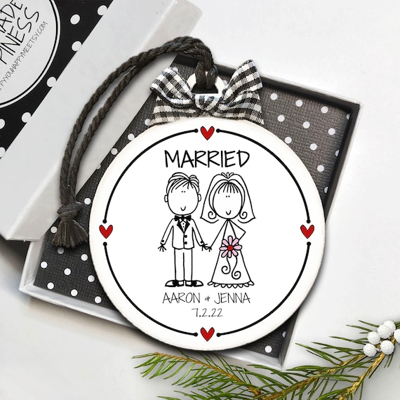 Wedding Gift, Married Ornament, Wedding Ornament, Bride Groom Gift, Gift for Couple, Gift for Bride, Bridal Shower Gift, Bride Groom Gift