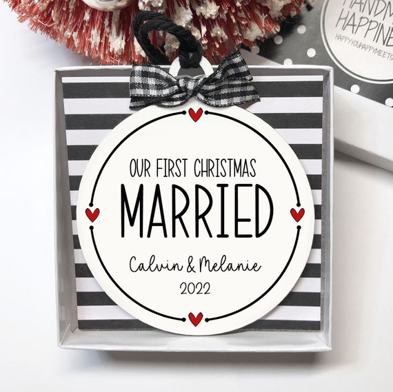 Married Ornament, Personalized Wedding Gift, Married Ornament for Couples, Newlywed Ornament, Bride Groom Ornament, Gift for the Couple