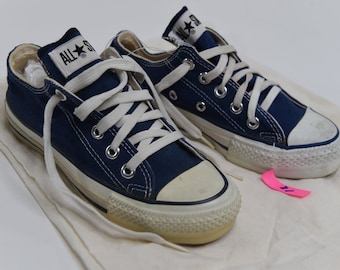 Super Cute Vintage 80's Blue Converse All Star Low Top Sneakers Youth Size 2