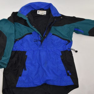 Fantastic Vintage 90&#39;s Columbia Sportswear Colorblock Skiing / Snowboarding Jacket