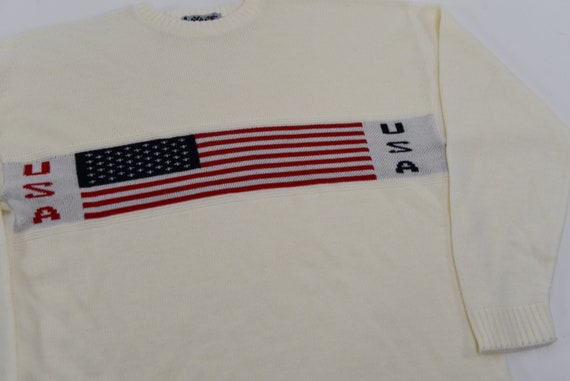 Vintage 80s USA American Flag 1980s Red Crewneck Sweatshirt  vintage American Patriot Shirt Medium