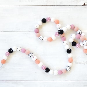 Halloween Felt Ball Garland -Felt Ball Garland, Halloween Garland, Halloween Banner, Felt Garland, Halloween Decorations, Halloween Decor