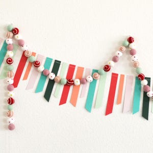 Christmas Felt Garland | Christmas Garland | Garland | Christmas Decor| Christmas Decorations | Holiday Decor | Felt Ball Garland