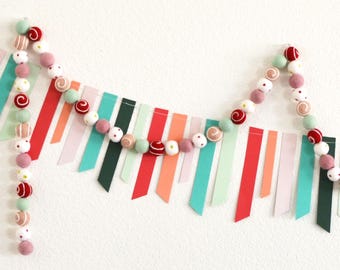Christmas Felt Garland | Christmas Garland | Garland | Christmas Decor| Christmas Decorations | Holiday Decor | Felt Ball Garland