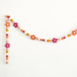 Felt Flower Garland | Daisy Felt Garland | Boho Garland Decor | Boho Room Decor | Daisy Party Decor |  70&quot;s Retro Decor | Felt Garland