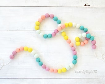 Rainbow Felt Ball Garland -Spring Felt Ball Garland, Rainbow Decor, Rainbow, Rainbow Garland, Rainbow Easter Decor, Spring Felt Garland