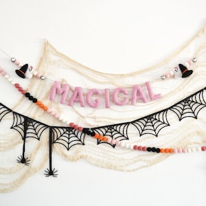 Halloween Garland /MAGICAL Halloween Decoration /Halloween Felt Ball Garland /Halloween Decoration /Halloween Party Decor/ Halloween Banner