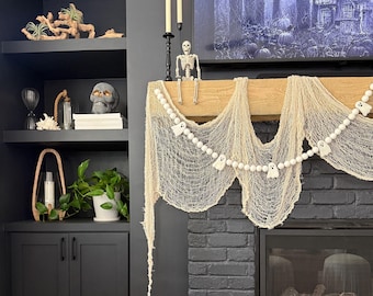 Ghost Felt Garland For Halloween | Halloween Mantel Decor | Halloween Party Backdrop Garland | Spooky Ghost | Ghost Felt Ball Garland