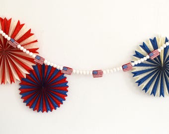 Felt Ball Garland - USA, 4th of July Felt Garland,  Felt Garland, Red White and Blue Garland, July 4th Garland, Independence Day