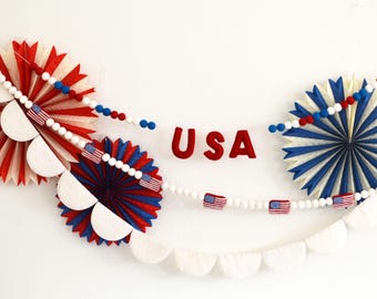 Felt Ball Garland - USA, 4th of July Felt Garland,  Felt Garland, Red White and Blue Garland, July 4th Garland, Independence Day