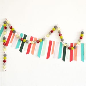 Christmas Felt Garland | Christmas Garland | Garland | Christmas Decor| Christmas Decorations | Holiday Decor | Felt Ball Garland