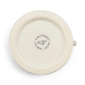 Taza de afeitar Anthropologie Monogram R en blanco con texto en negro imagen 6