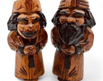 ヴィンテージ 日本のアイヌの木彫り人形 男性と女性の彫刻 室内装飾