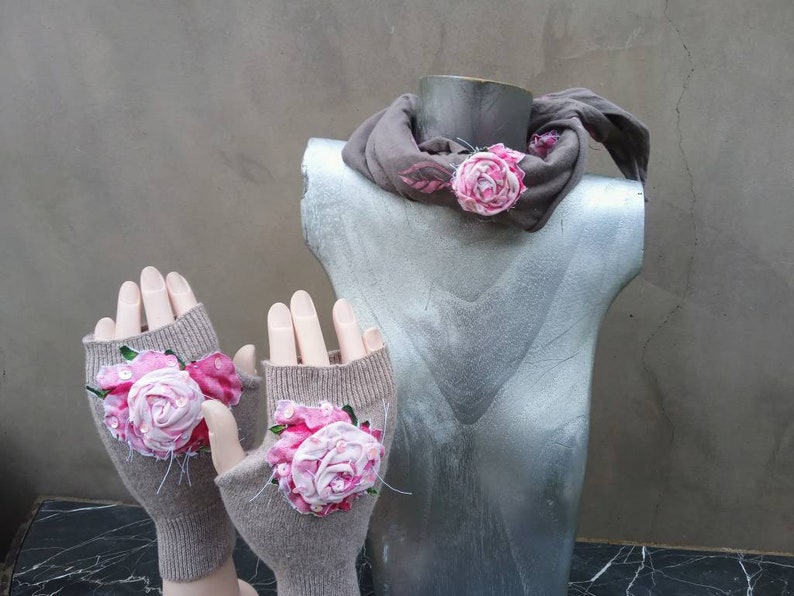 Cotton Taupe Gauze Bandana with Pink and Blush handmade cotton roses.