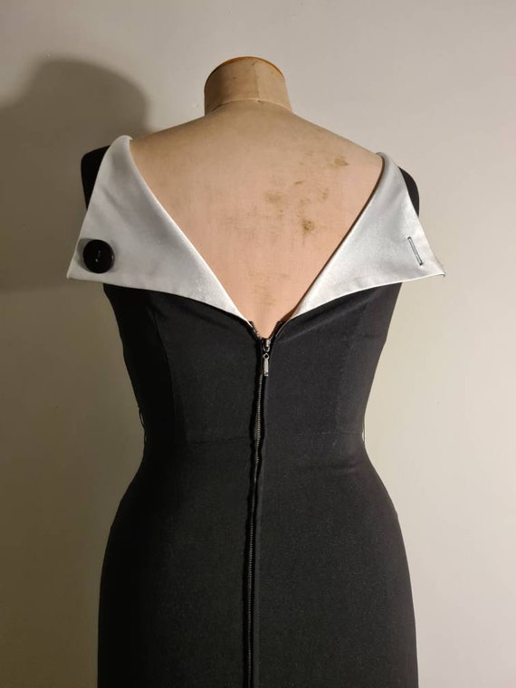 50s inspired wiggle dress