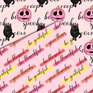 Op de afbeelding: Roze en zwart digitaal papier met een Halloween-thema met een herhalend patroon van roze pompoenen met zwarte gezichten, zwarte katten en de woorden "be spooky" en "creep".