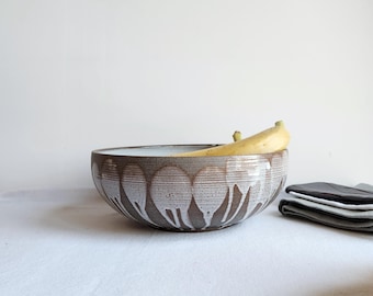 Artisan Ceramic Fruit Bowl – Unique Pottery Serving Bowl – Gift Centrepiece