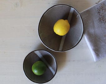 Handmade Clay Bowls – White Glaze Stoneware Nesting Bowls Set