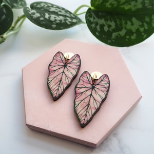 Pendientes colgantes tropicales - Pendientes llamativos de plantas rosas - Pendientes colgantes llamativos de hojas - Pendientes con forma de hoja tropical - Pendientes de caladio