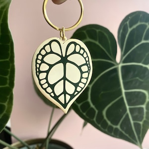 Leaf Keychain - Plant Keyring - Enamel Leaf Keyring - Tropical Keychain - Plant Gift - Gold Enamel Keychain - Leaf Accessory - Anthurium