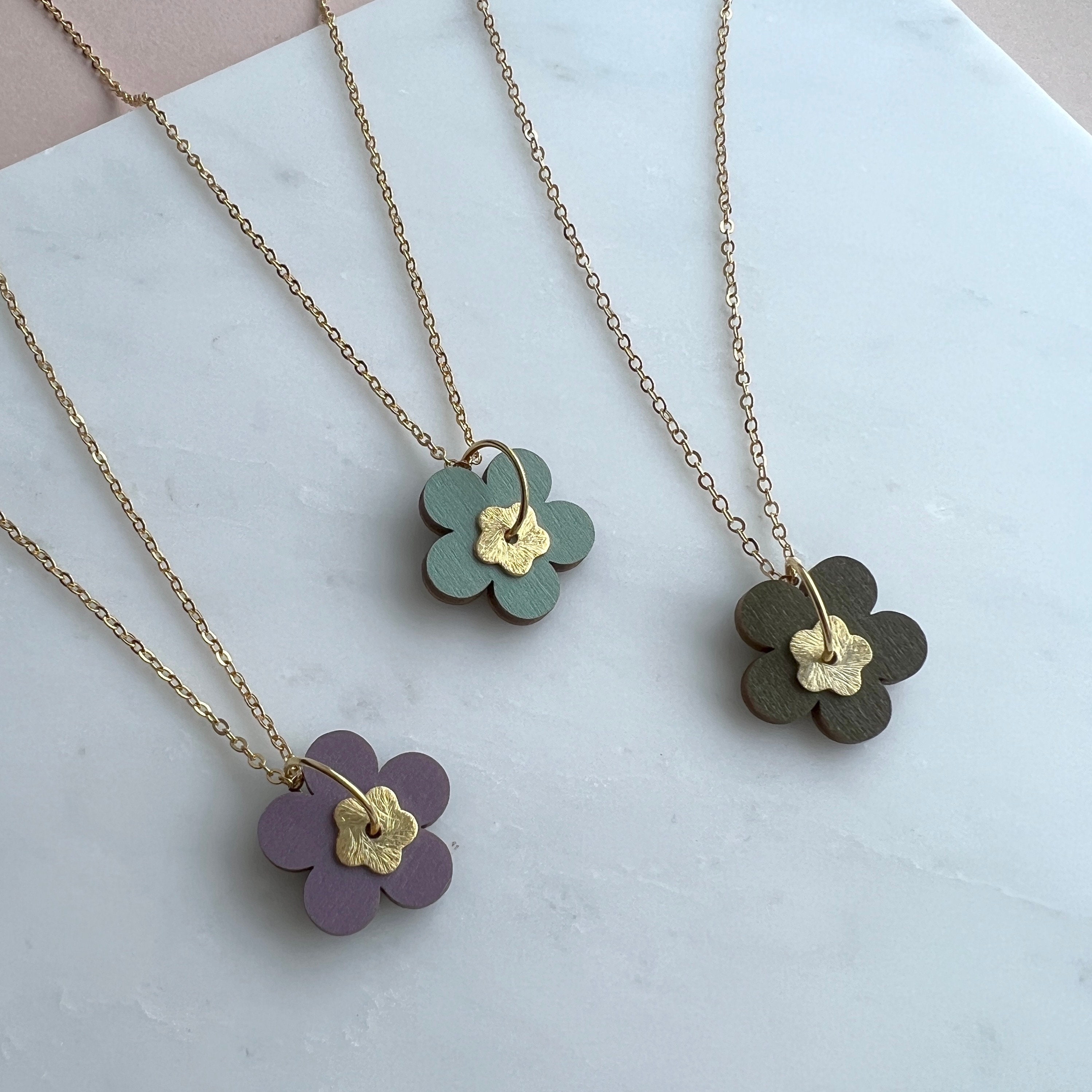 Colourful Flower Necklace - Minimal Gold Pendant