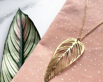 Collier feuille d'or - pendentif feuille simple - cadeau pour elle - cadeau fête des mères - collier pendentif en or - bijoux végétaux - bijoux feuilles