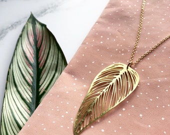 Gold Leaf Pendant Necklace – Gift For Sister