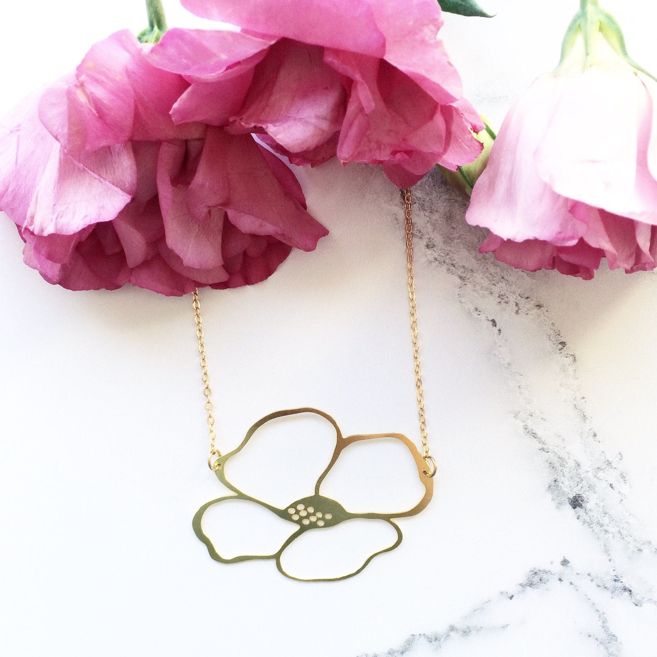 Gold Floral Necklace - Minimal Flower Modern Jewellery Simple Pendant