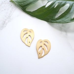 Gold Monstera Stud Earrings - Gold Leaf Studs - Gold Plant Earrings - Minimal Stud Earrings - Monstera Obliqua - Monstera Adansonii