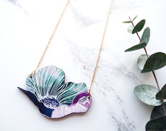 Blue Floral Statement Necklace – Botanical Flower Pendant