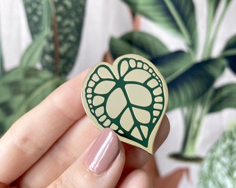 Tropical Leaf Enamel Pin - Plant Pin - Plant Brooch - Gift For Plant Lover - Stocking Filler - Anthurium Clarinervium Enamel Pin