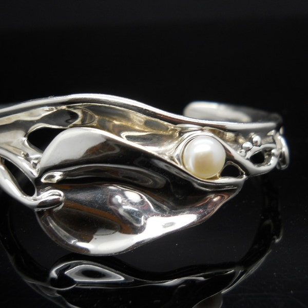 Heavy Sterling Silver Cuff Sculpted Leaf Vine Pearl Thick 925 Bracelet