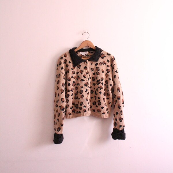 Cheetah Collar 90s Cardigan Sweater