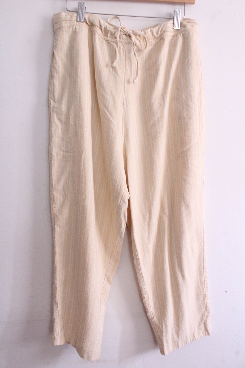 Yellow Striped 90s Cropped Pants
