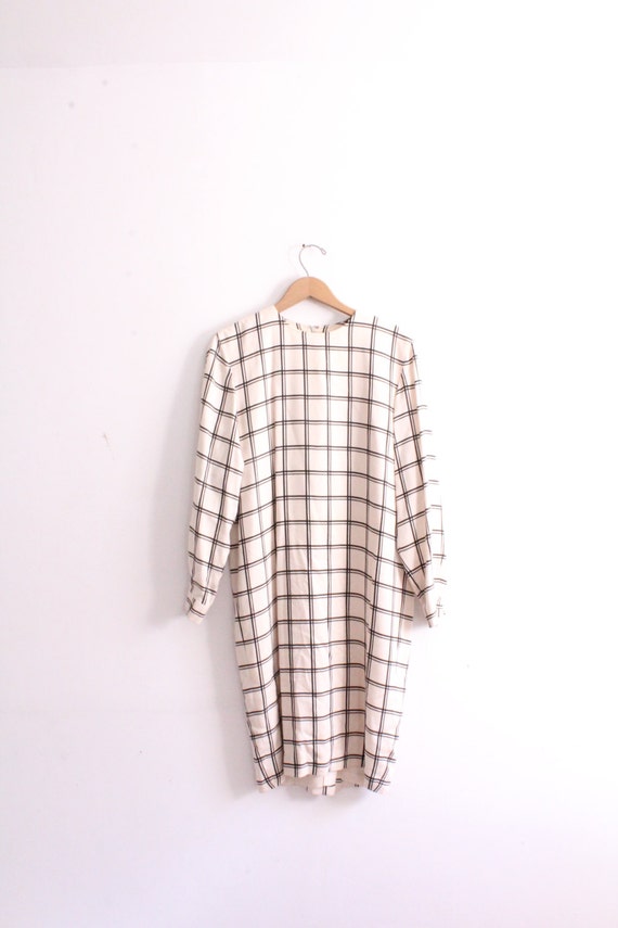 Minimal Grid 90s Midi Sheath Dress