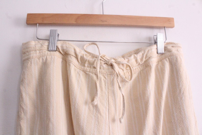 Yellow Striped 90s Cropped Pants