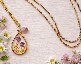Nature’s Essence – Teardrop Botanical Necklace