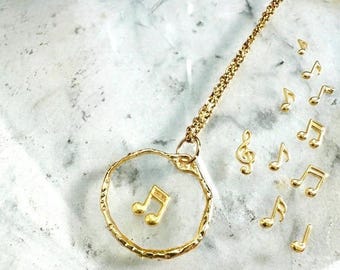 Symphony Necklace – Resin Pendant with Musical Note