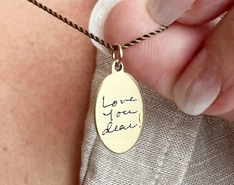 Colgante ovalado de latón Nora / Collar con escritura a mano personalizada / Joyería con significado